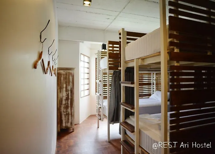 Rest Ari Boutique *