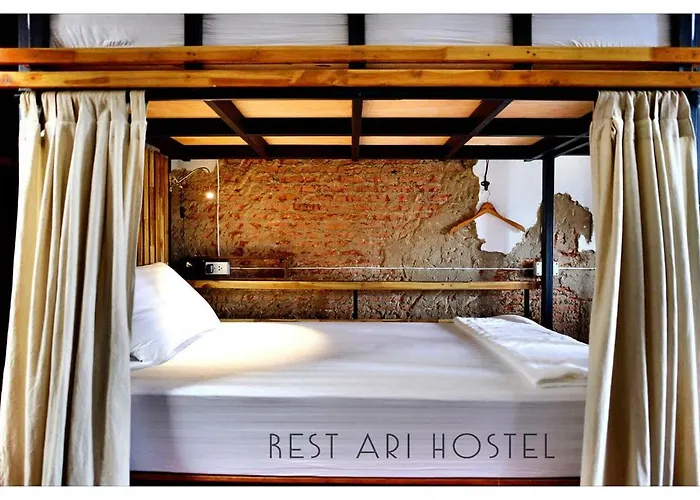 Rest Ari Boutique